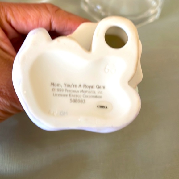 Super cute! Precious Moments Mothers Day “Queen for the Day” figurine Excellent - Picture 6 of 6